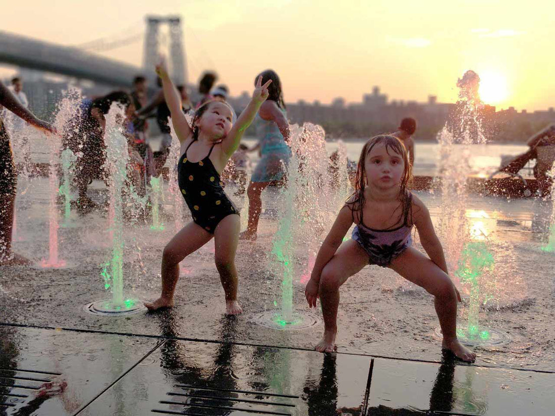 Domino Park in Williamsburg, Brooklyn. Curiocity Guide | Williamsburg with Monica Escobar Allen, Founder of themomemans.com with Knof Design knofdesign.com